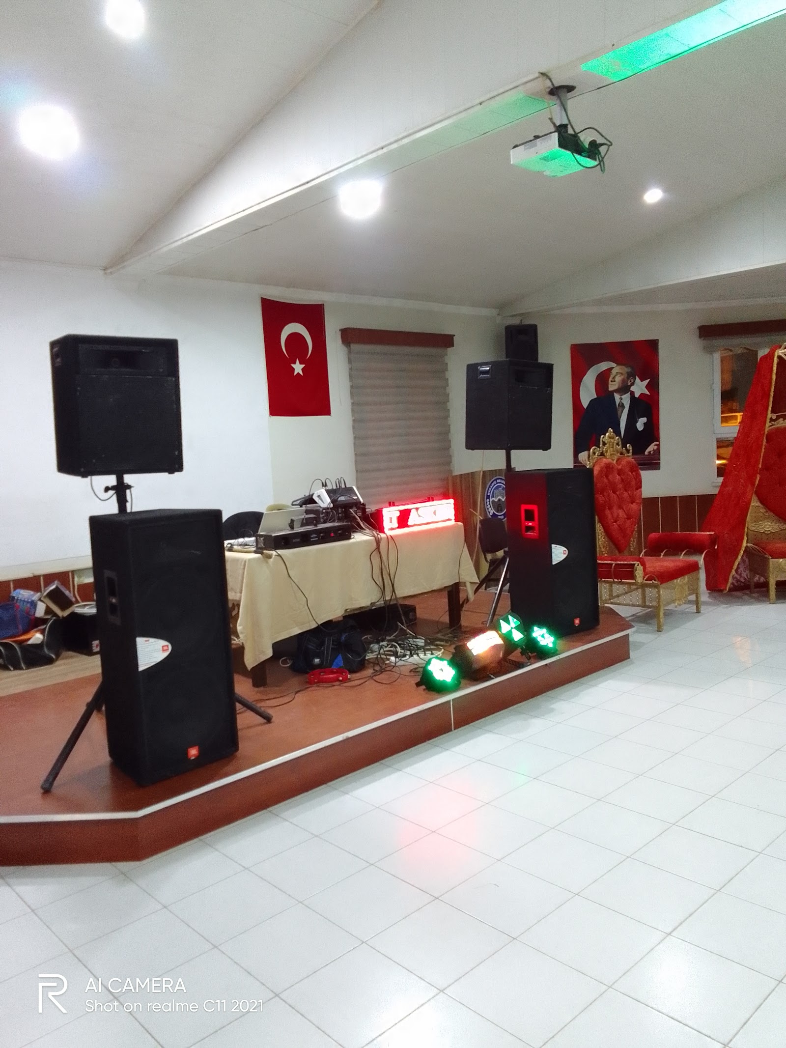 BALIKESİR UMUT MÜZİK ORG -DÜĞÜN-LED IŞIK-ORGANİZASYON (Nişan - Kına - Köy & Mahalle Düğünü - Asker Eğlencesi - Şalvar Gecesi)