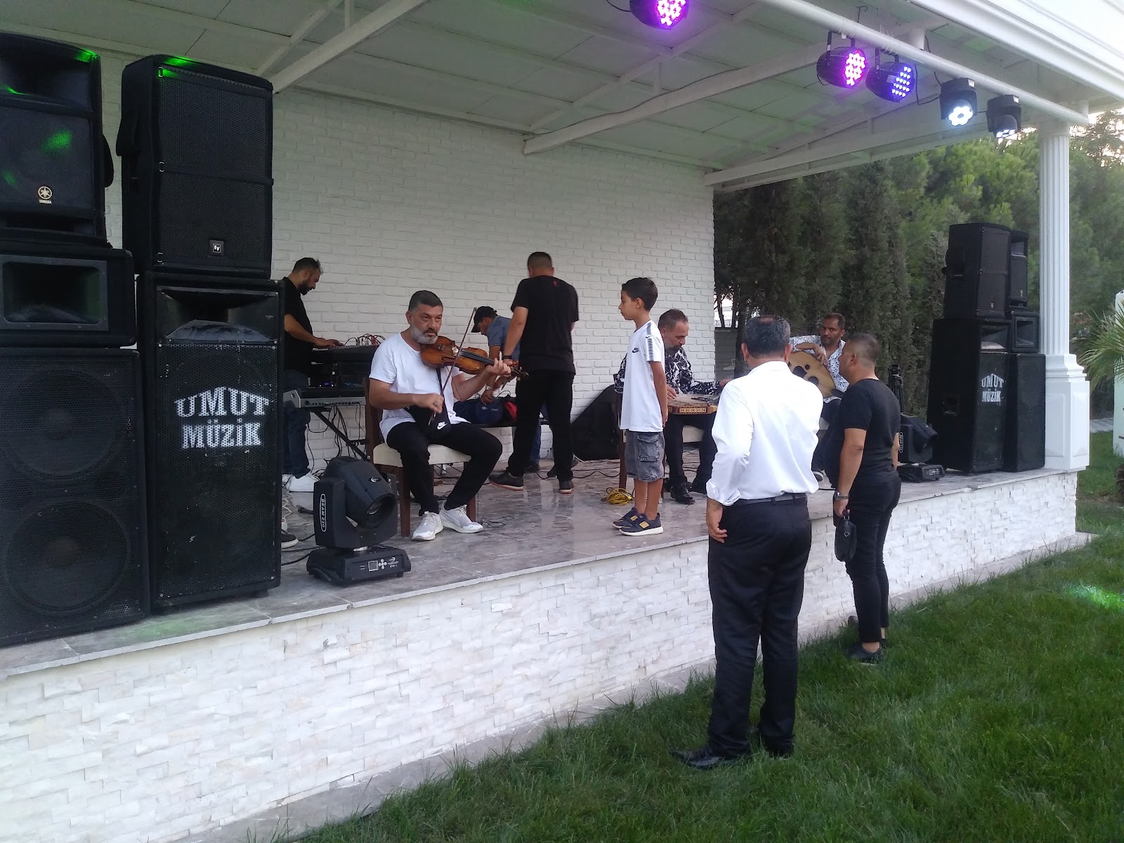 BALIKESİR UMUT MÜZİK ORG -DÜĞÜN-LED IŞIK-ORGANİZASYON (Nişan - Kına - Köy & Mahalle Düğünü - Asker Eğlencesi - Şalvar Gecesi)