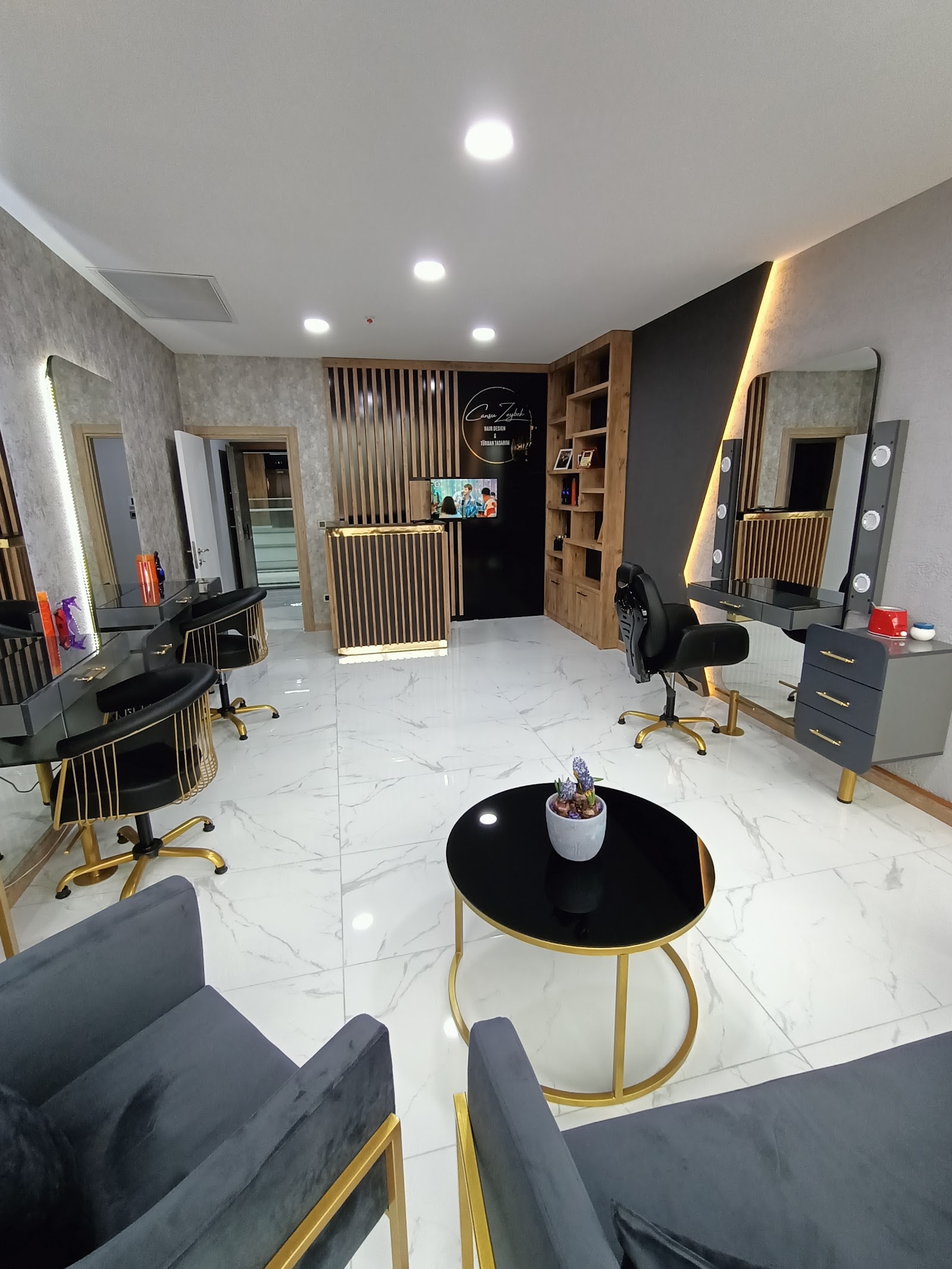 Cansu Zeybek Make Up kır düğünü mekanı — Karesi