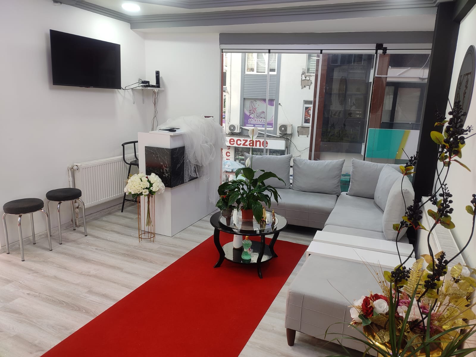 Kibar Tasarım Gelinlik Ve Moda Tasarımcısı