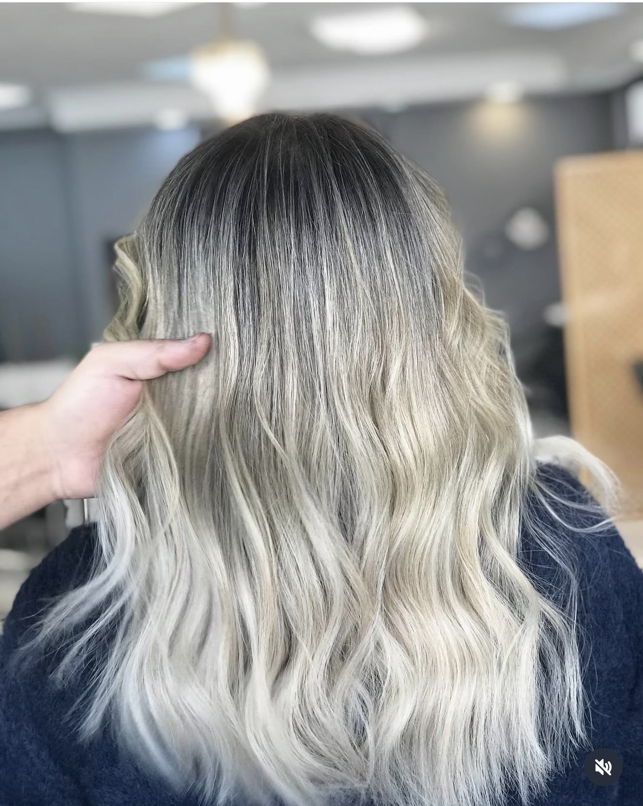 Salon Olivia Bayan Kuaförü kır düğünü mekanı — Altıeylül
